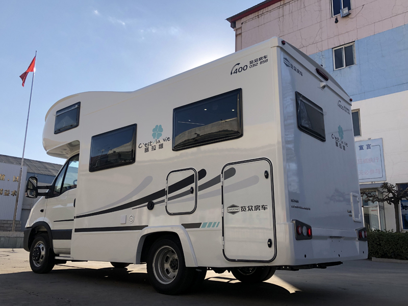 舒適旅行生活，這款房車必不可少