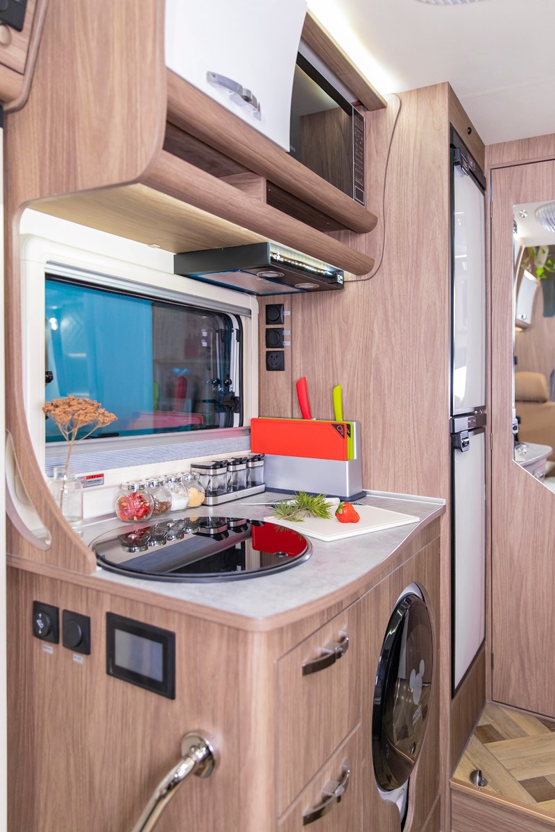 品質(zhì)、安全、舒適、空間，這款房車沒得挑