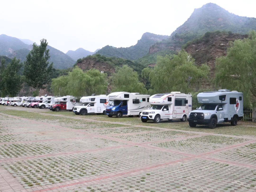 覽眾房車攜手長城炮聯袂出席那達慕6.jpg 覽眾房車攜手長城炮聯袂出席那達慕6.jpg