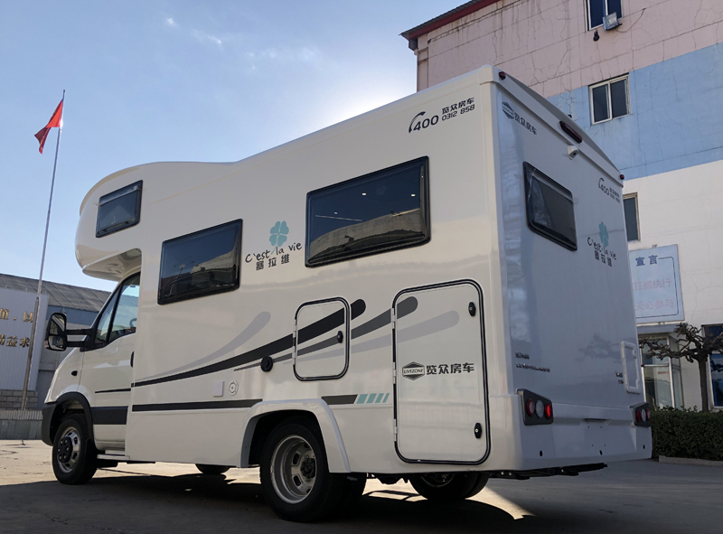 舒適旅行生活，這款房車必不可少